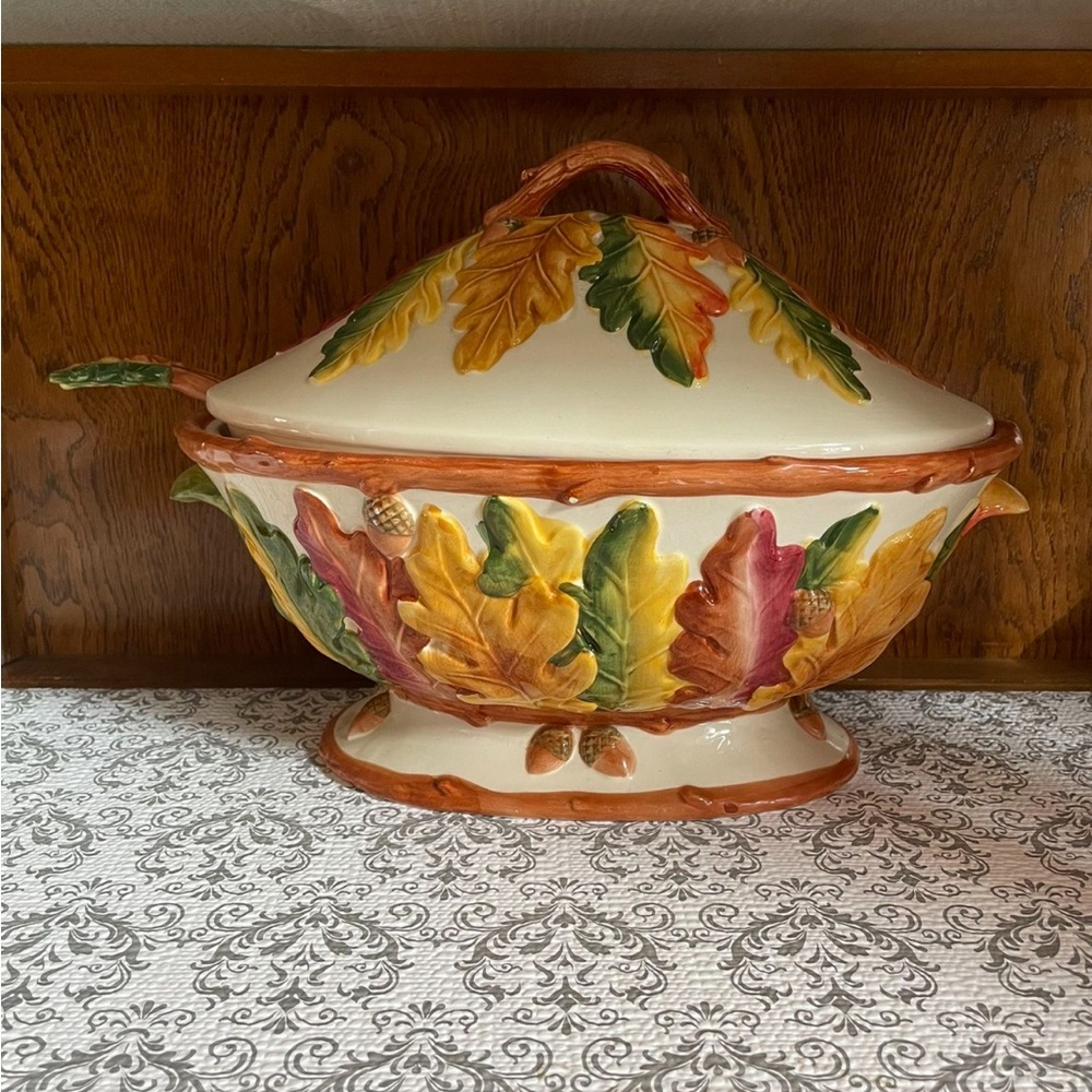 Colorful Leaf Patterned Ceramic Tureen